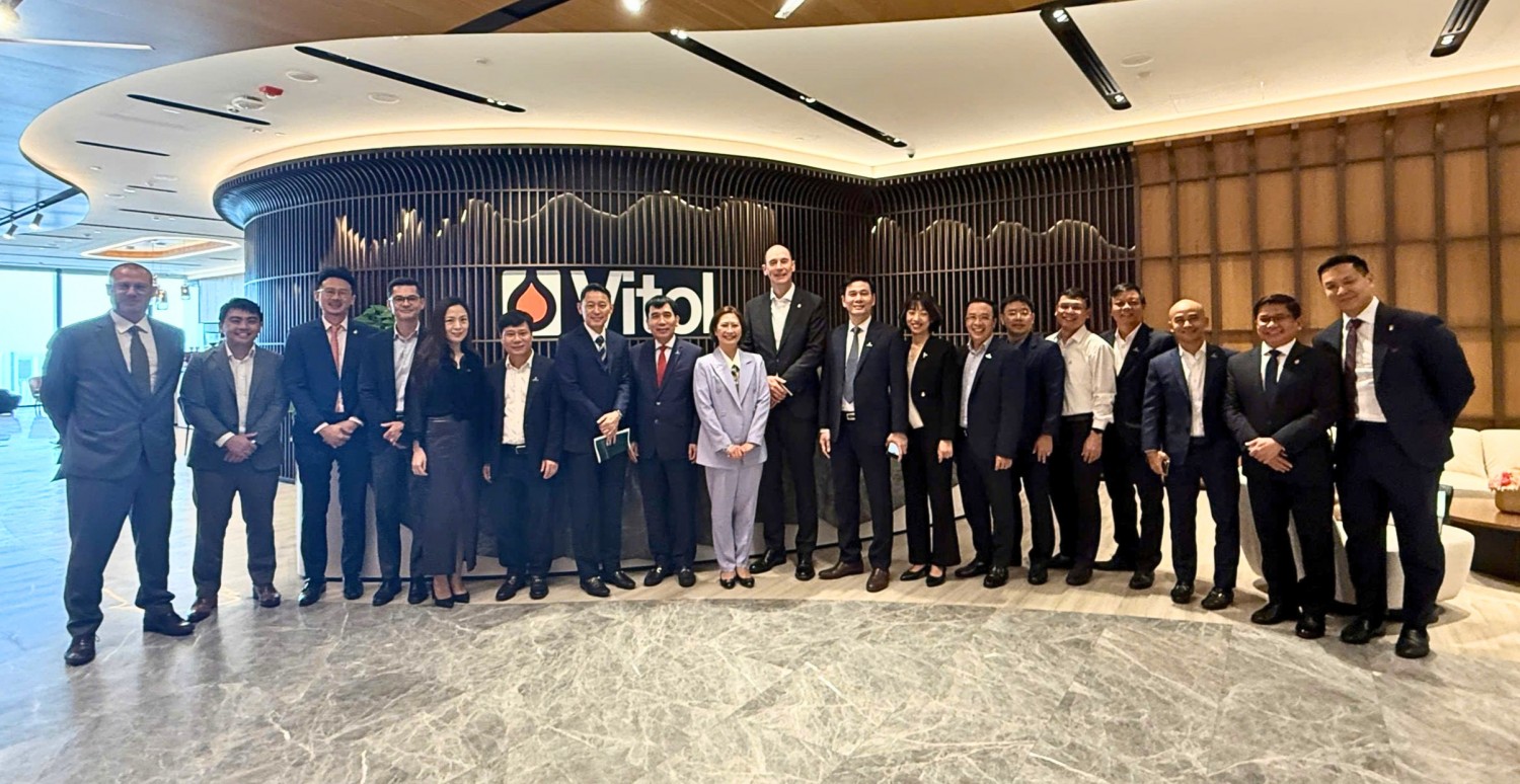 Đoàn đại biểu PETROVIETNAM thăm và làm việc tại văn phòng Vitol Asia